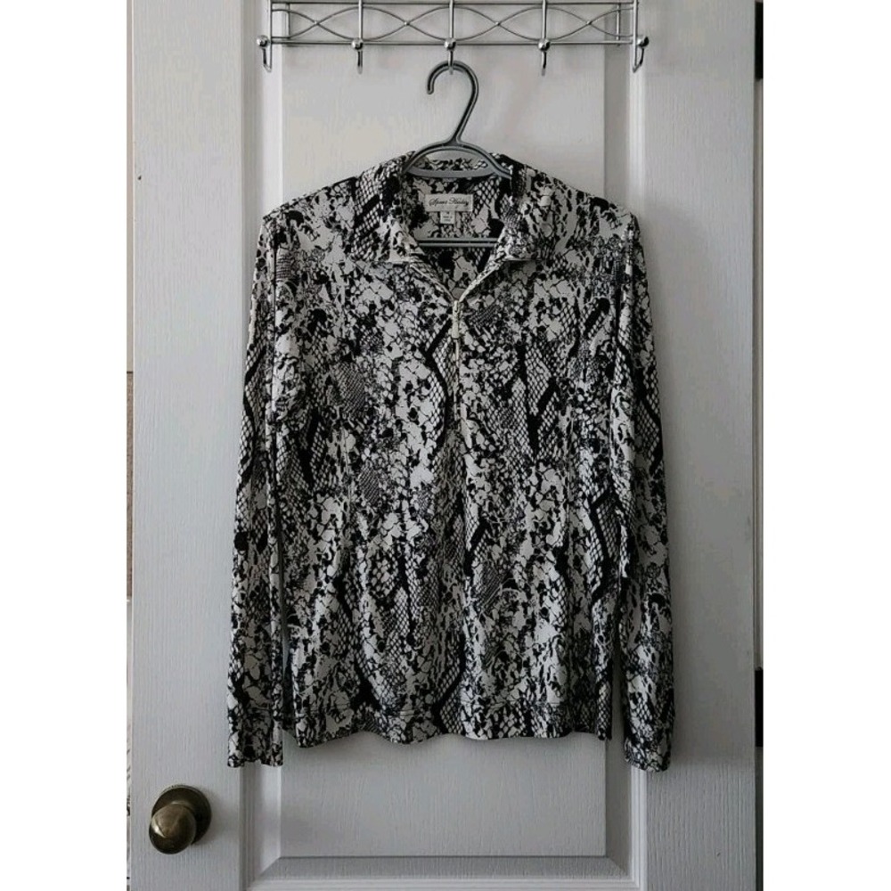 Sport Haley Women's Shirt Top Black White Animal Print Long sleeve Golf Top Sz M
